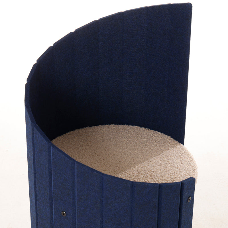 Felt panel structure detail on modern cat furniture 1